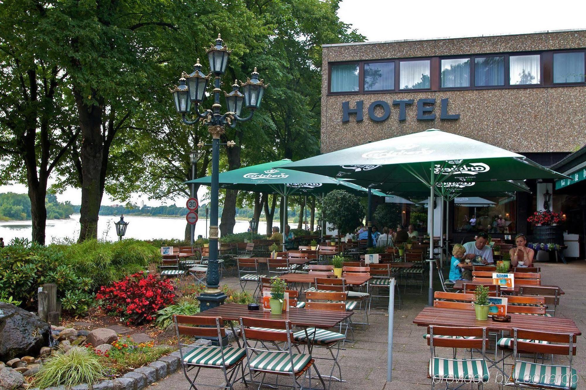 Hotel Rheinterrasse Benrath Дюссельдорф Екстер'єр фото